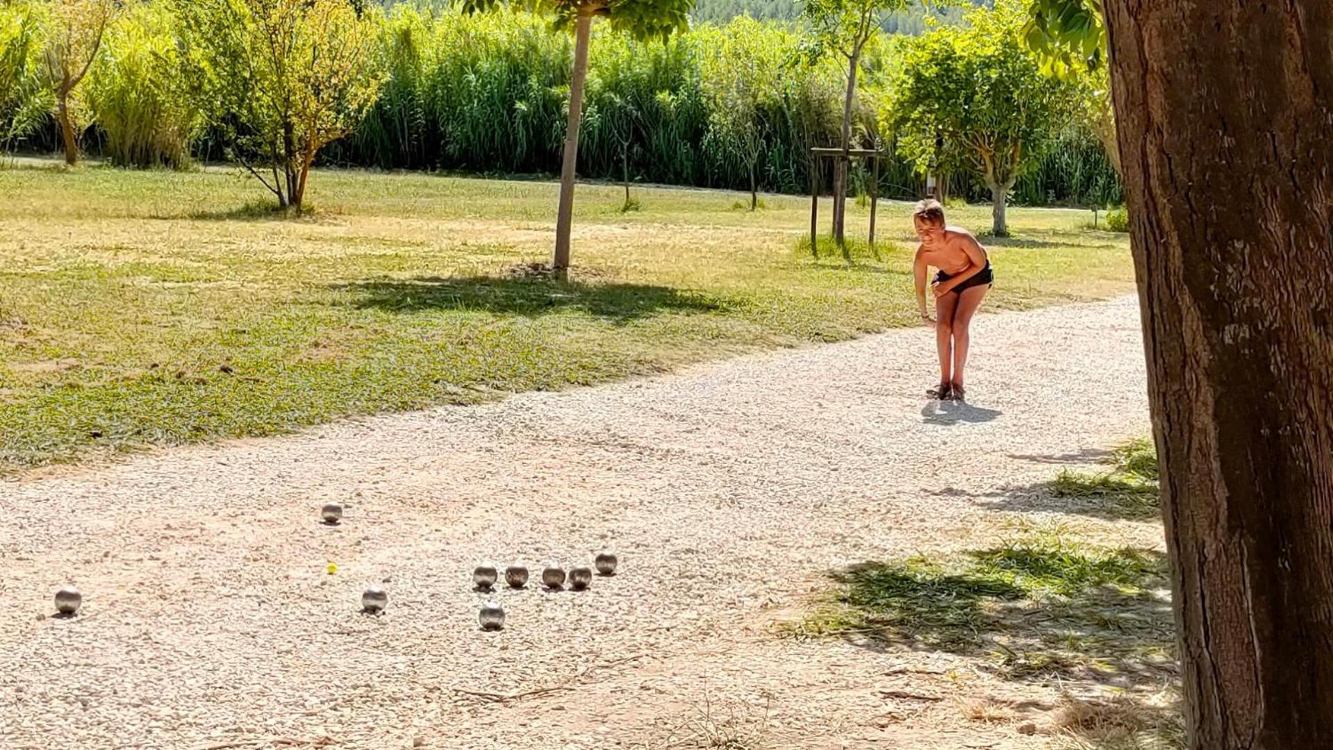 Camping Tikayan Felix De La Bastide Saint-Mitre-les-Remparts Exterior photo